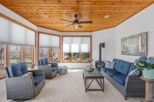 41-web-or-mls-25665 W Comfort Dr Interior-29.jpg