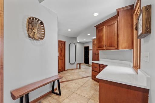 52-web-or-mls-25665 W Comfort Dr Interior-40.jpg