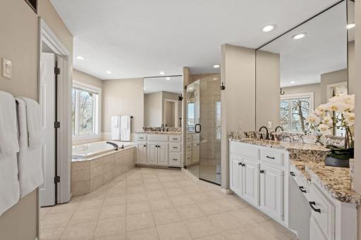 72-web-or-mls-25665 W Comfort Dr Interior-60.jpg