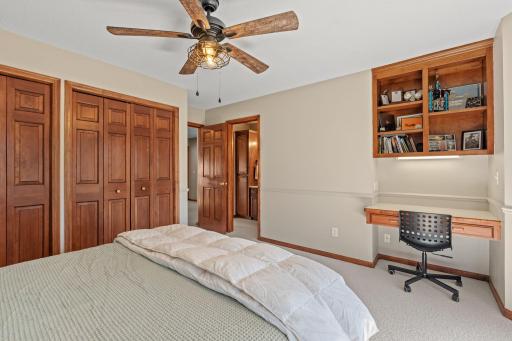 81-web-or-mls-25665 W Comfort Dr Interior-69.jpg