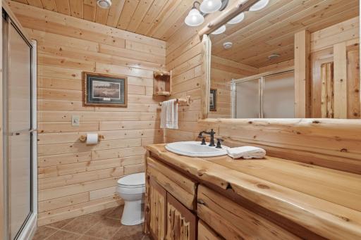 106-web-or-mls-25665 W Comfort Dr Interior-94.jpg