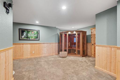 104-web-or-mls-25665 W Comfort Dr Interior-92.jpg