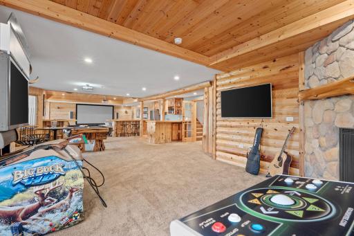 103-web-or-mls-25665 W Comfort Dr Interior-91.jpg