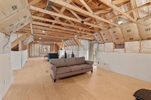 115-web-or-mls-25665 W Comfort Dr Interior-103.jpg