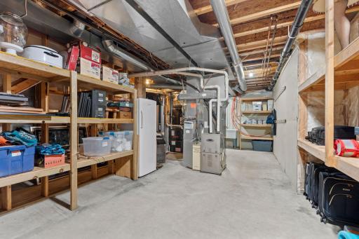 107-web-or-mls-25665 W Comfort Dr Interior-95.jpg