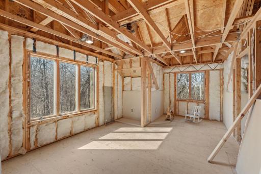 118-web-or-mls-25665 W Comfort Dr Interior-106.jpg