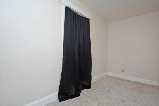 397 Burgess St 10.jpg
