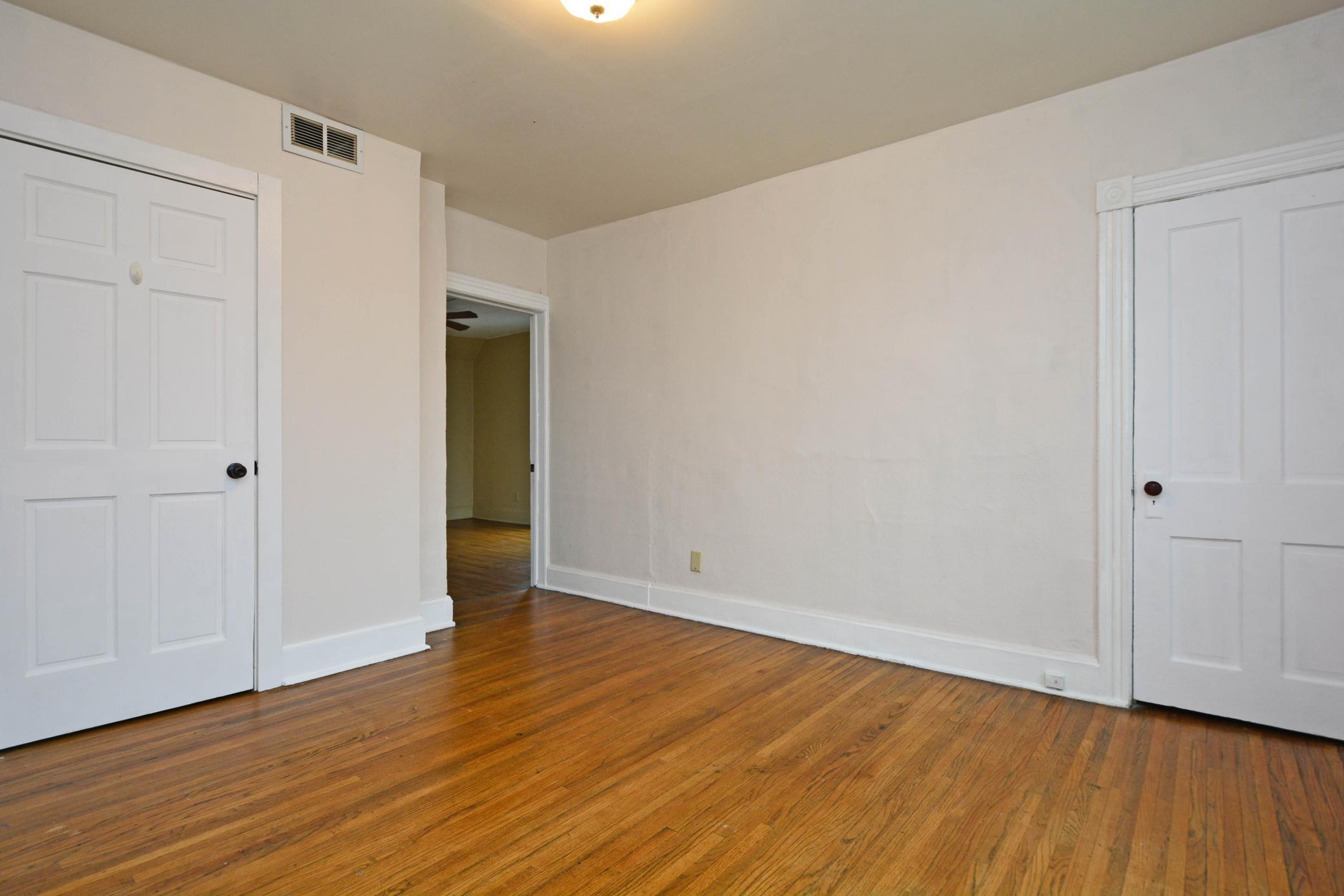 397 Burgess St 12.jpg