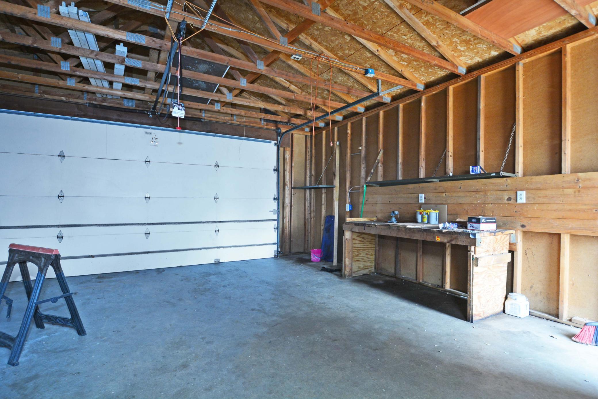 397 Burgess St 33.jpg