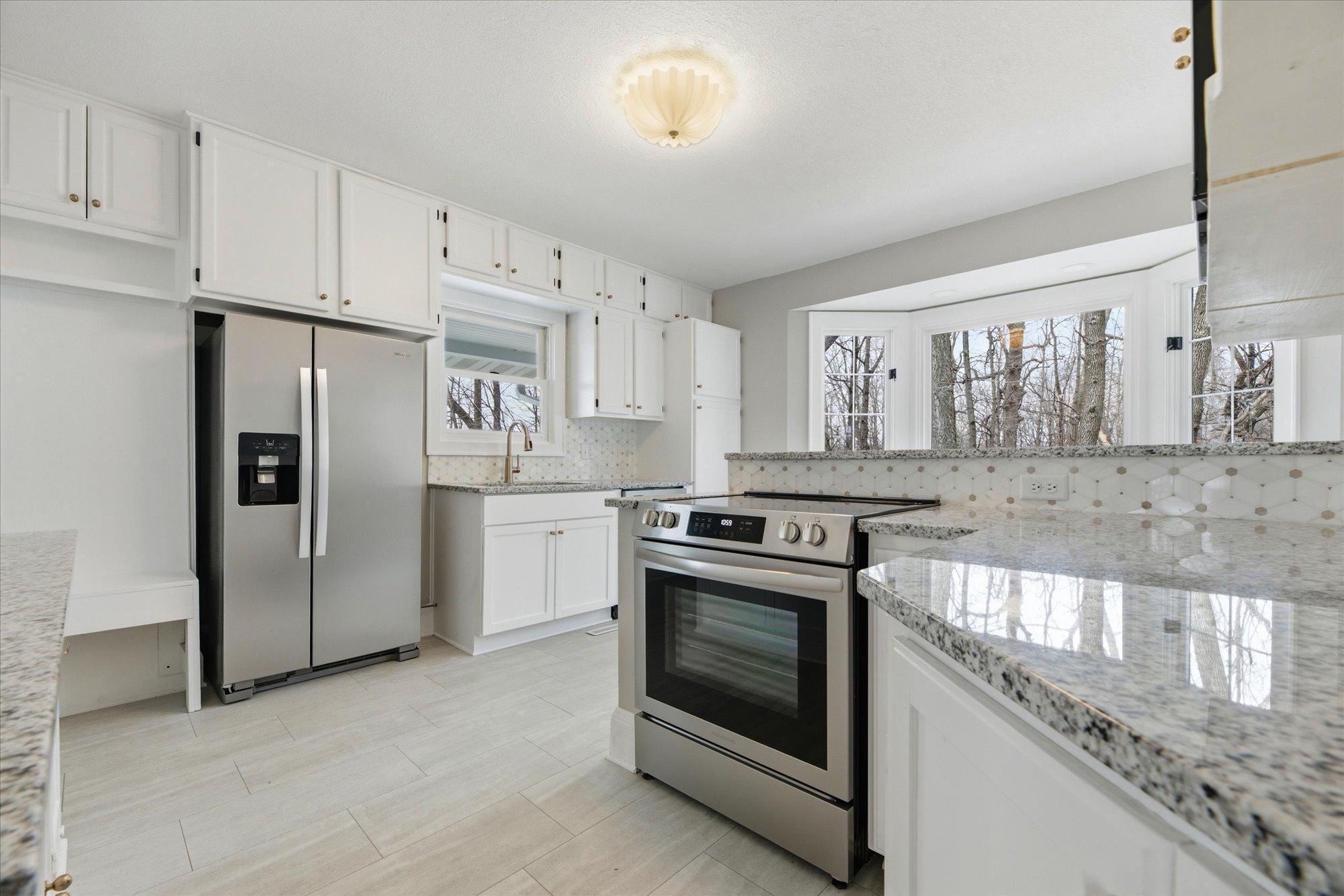 15-6625 Sioux Trail Rockford MN_11.jpg