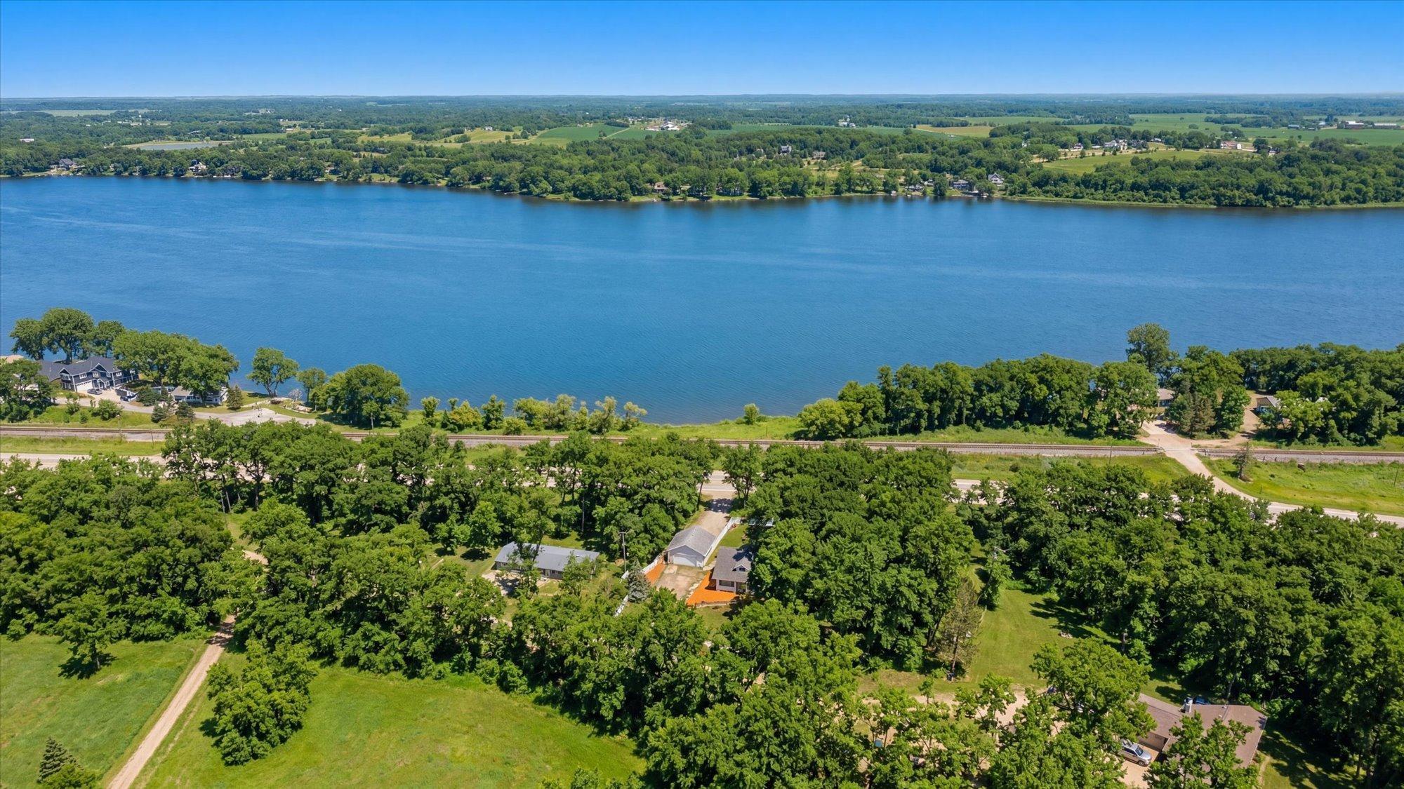 53-6625 Sioux Trail Rockford MN_aerial_01_s.jpg