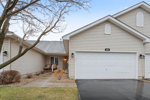 Easy one-level living in this clean, move-in ready home!