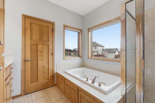 7360 Peltier Circle, Hugo, MN 55038