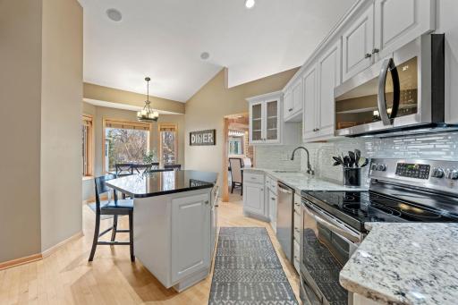 7360 Peltier Circle, Hugo, MN 55038