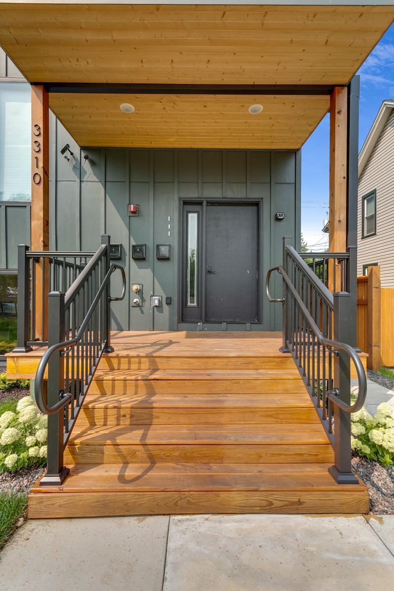 3310 Lyndale Ave S Unit 1 Minneapolis MN_0011.jpg