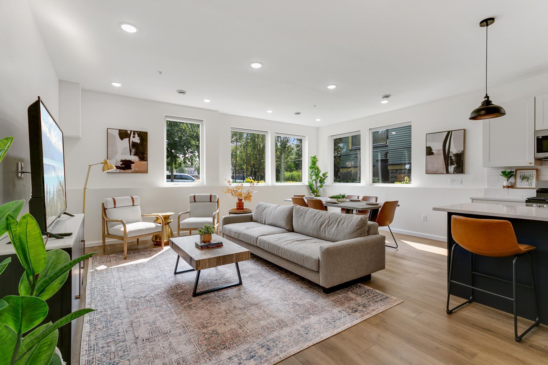 3310 Lyndale Ave S Unit 1 Minneapolis MN_0016.jpg