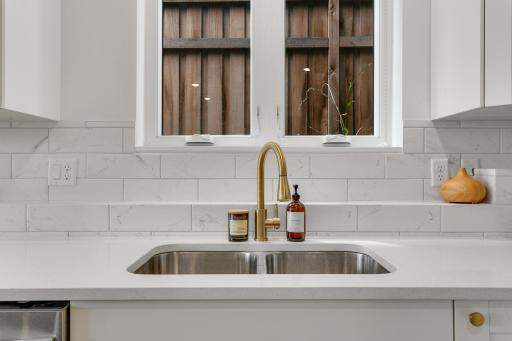 3310 Lyndale Ave S Unit 1 Minneapolis MN_0026.jpg