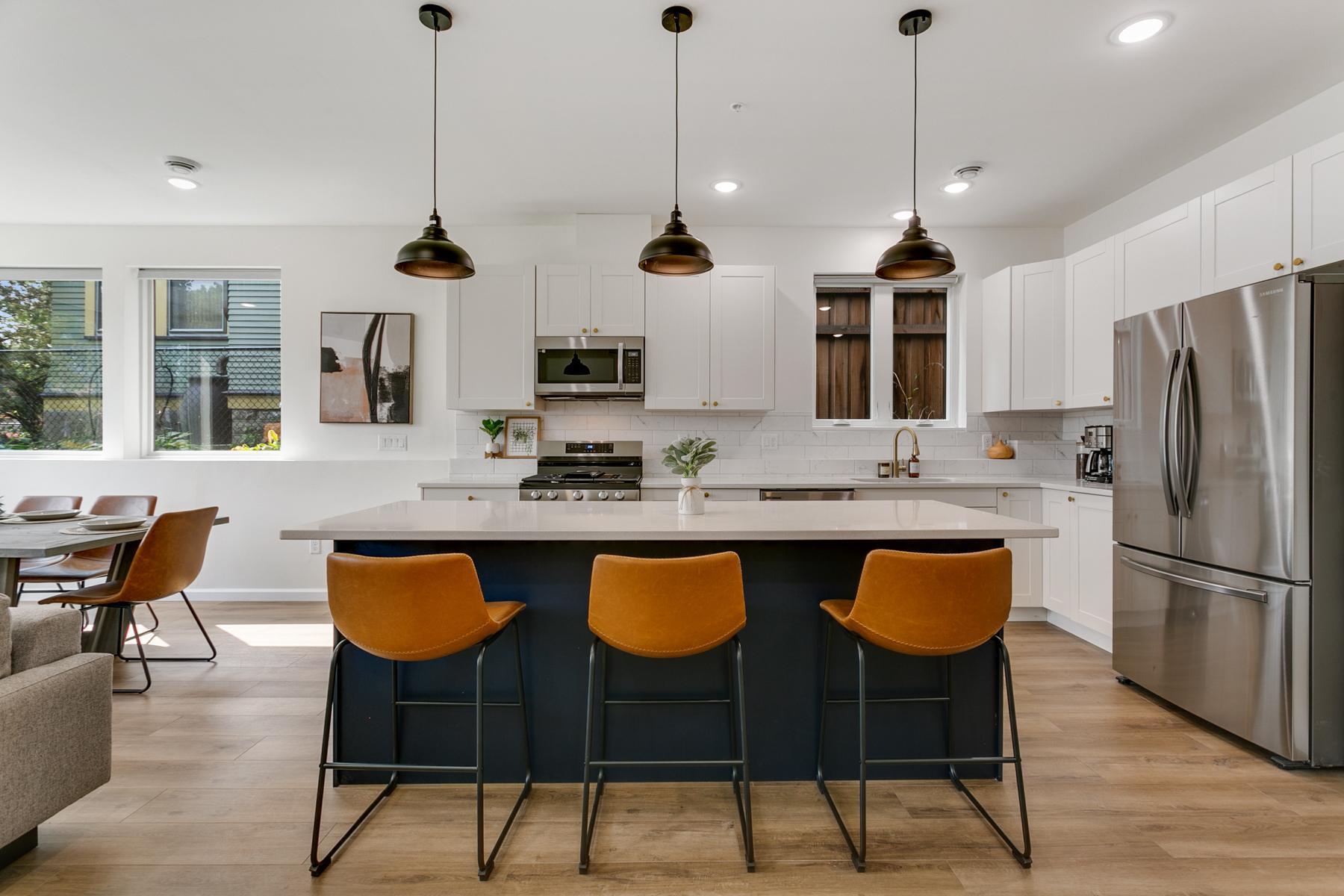 3310 Lyndale Ave S Unit 1 Minneapolis MN_0029.jpg