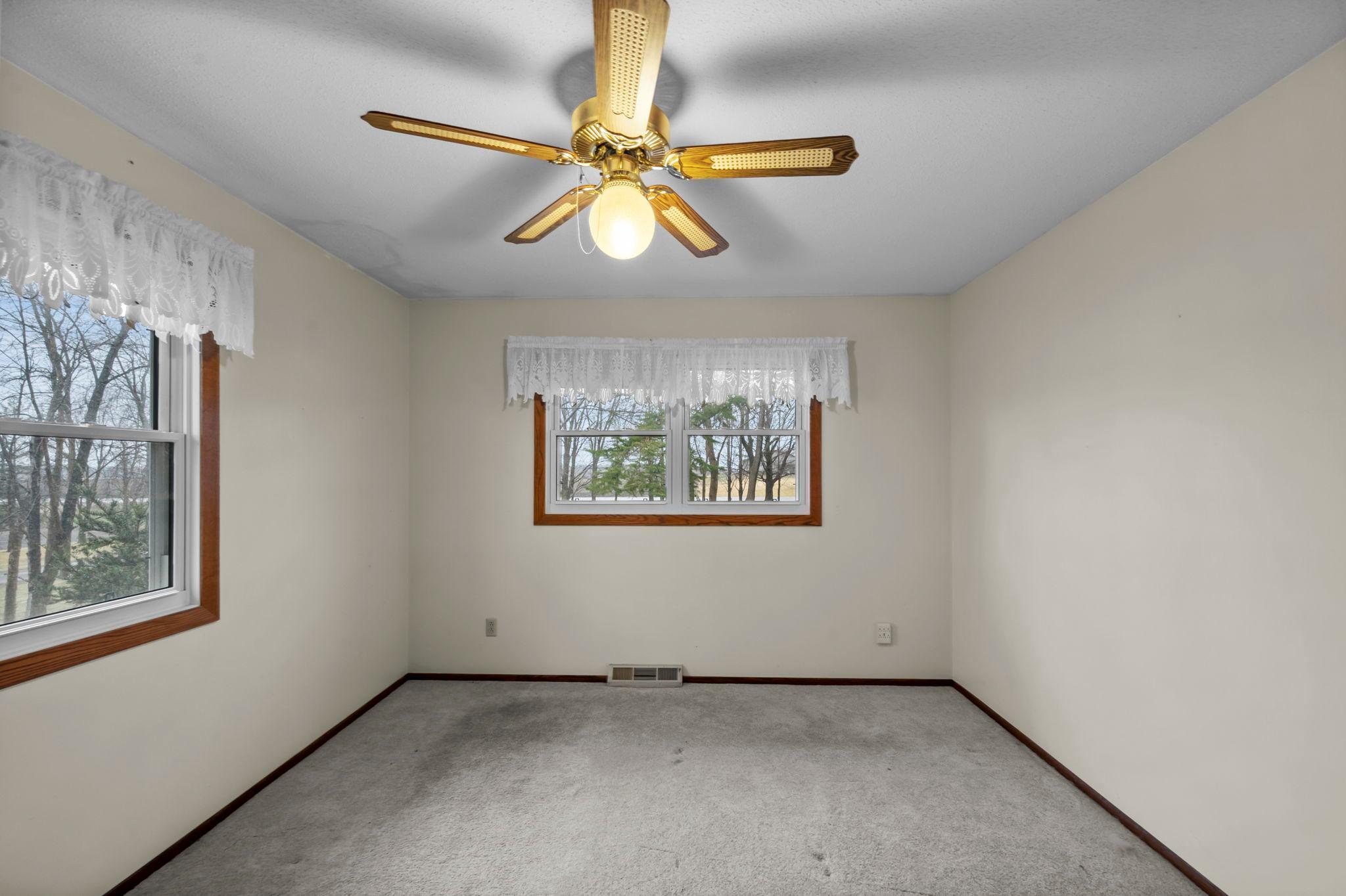 49-web-or-mls-3761 W 230th St-229.jpg