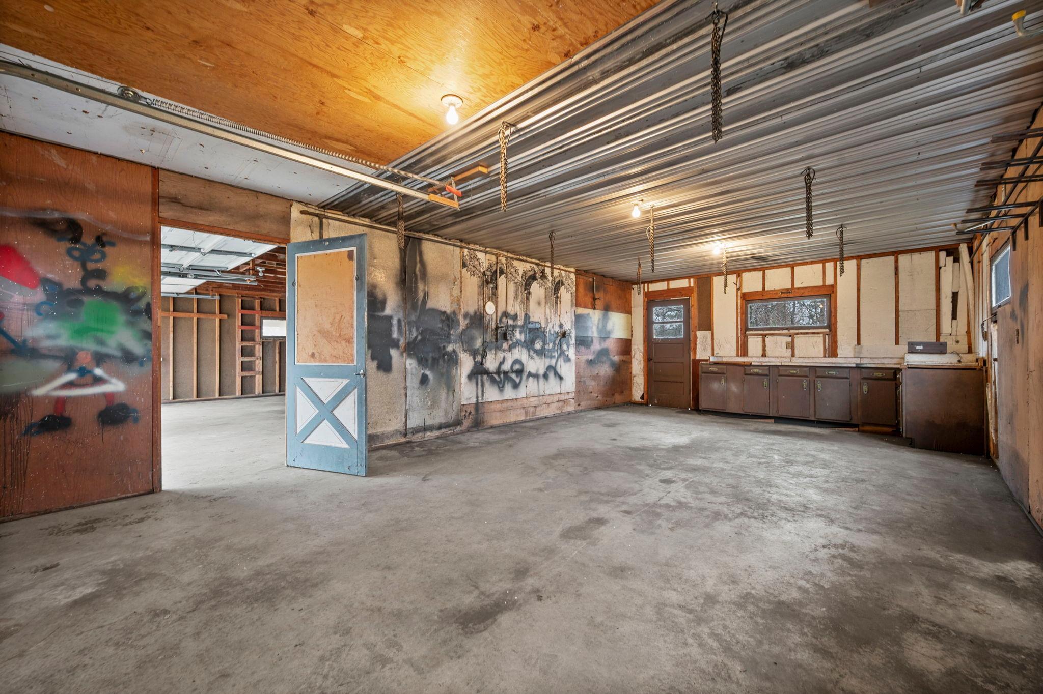 74-web-or-mls-3761 W 230th St-244.jpg