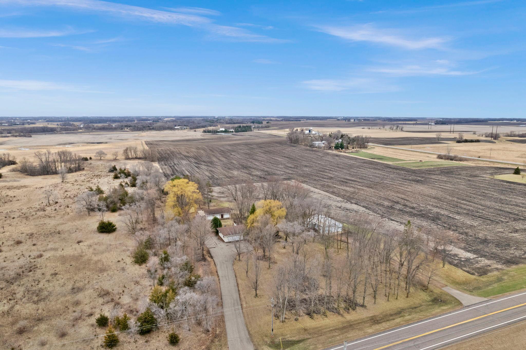 6-web-or-mls-3761 230th St W-142.jpg