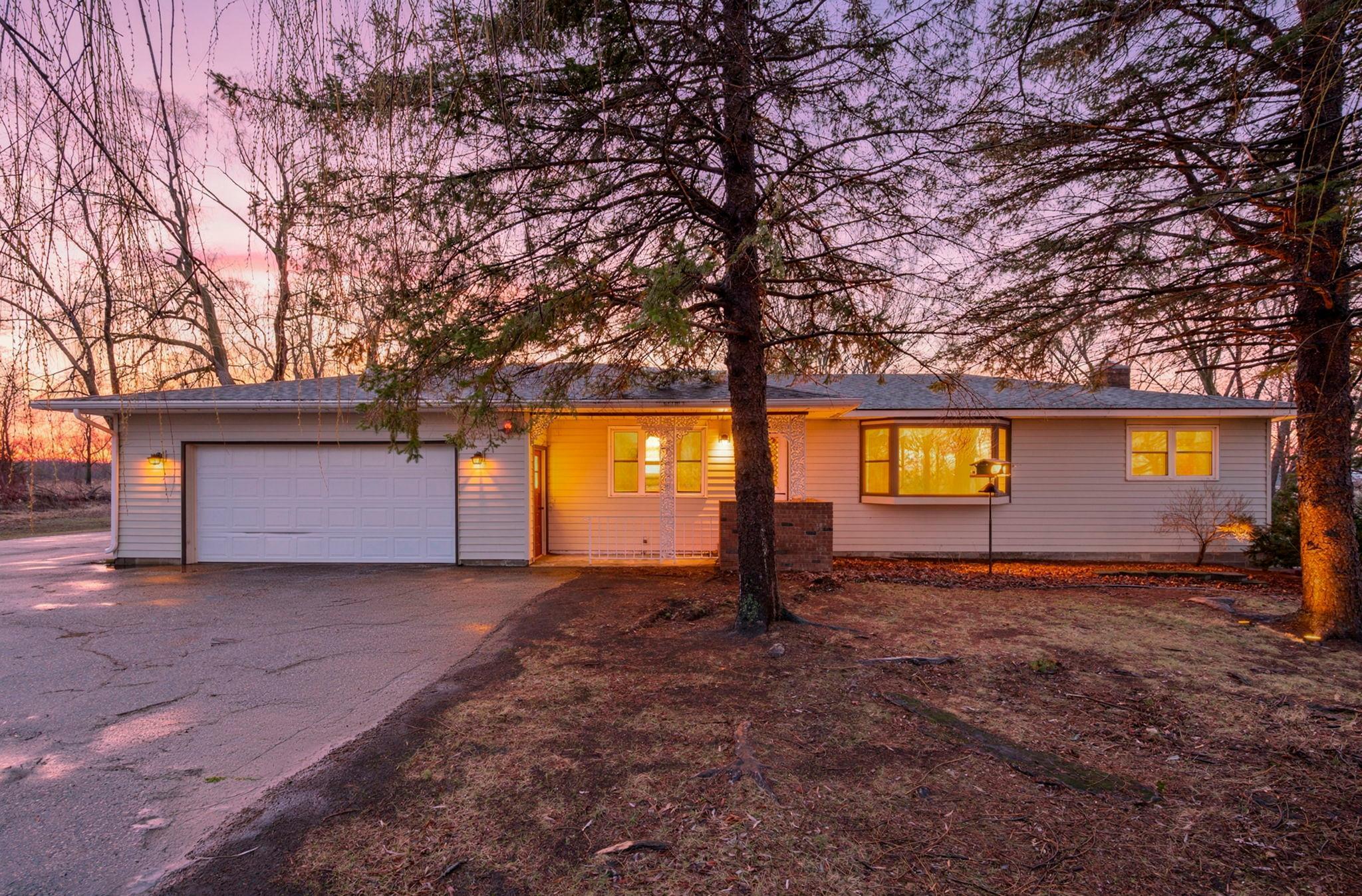 2-web-or-mls-3761 W 230th St-21 copy.jpg