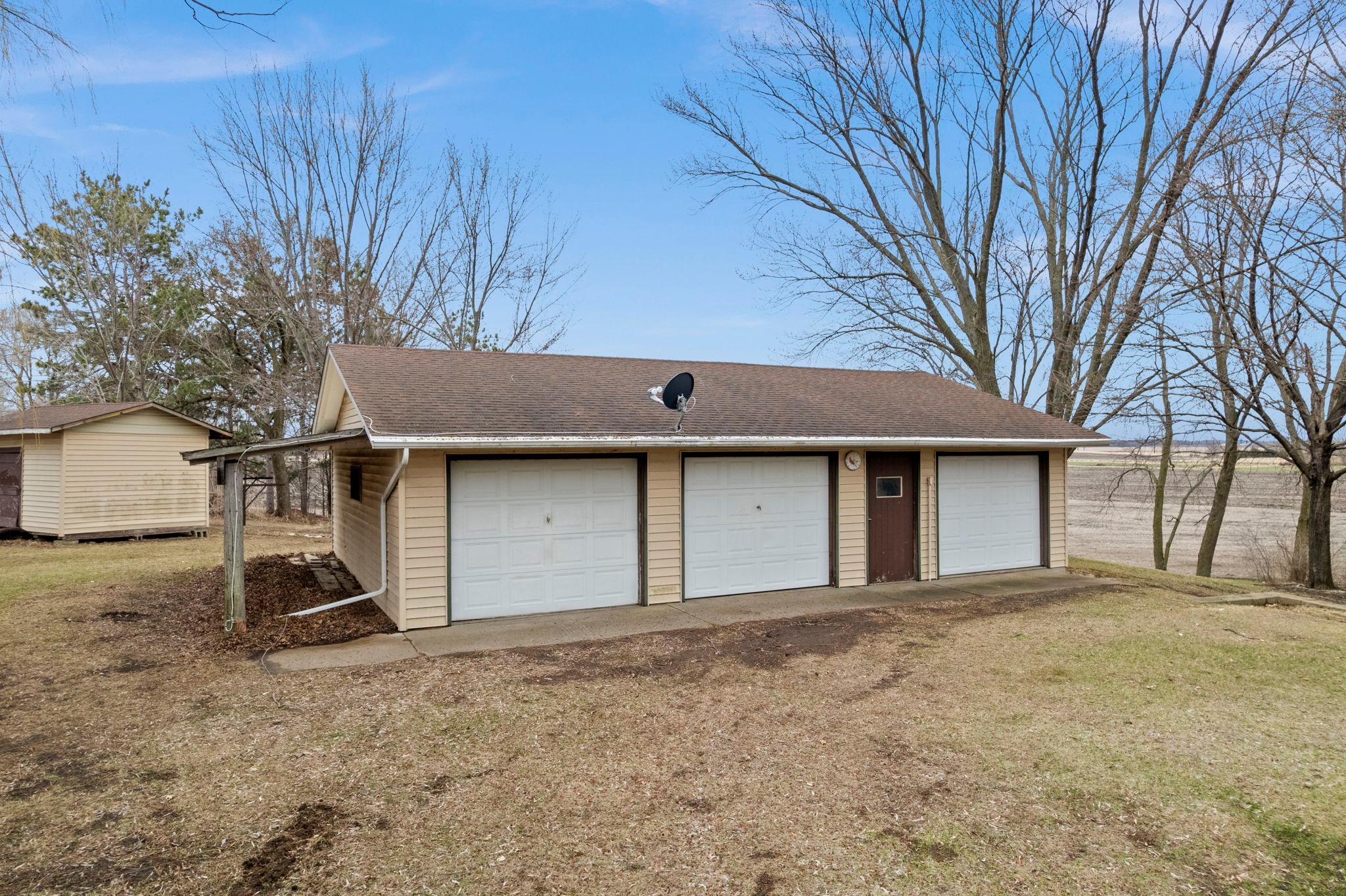 94-web-or-mls-3761 230th St W-181.jpg