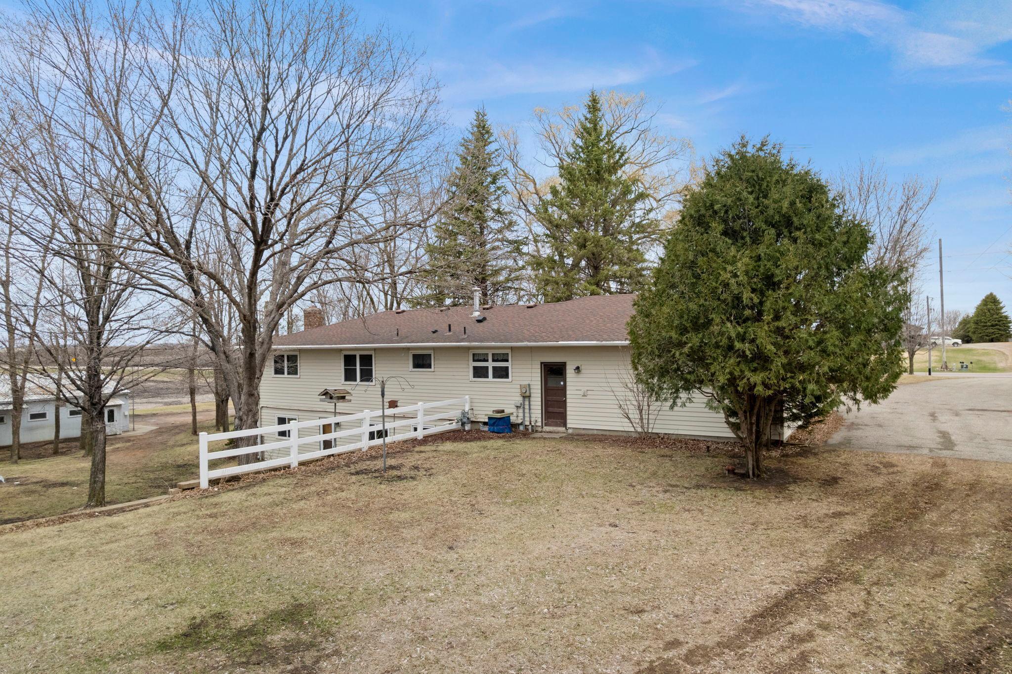 100-web-or-mls-3761 230th St W-166.jpg