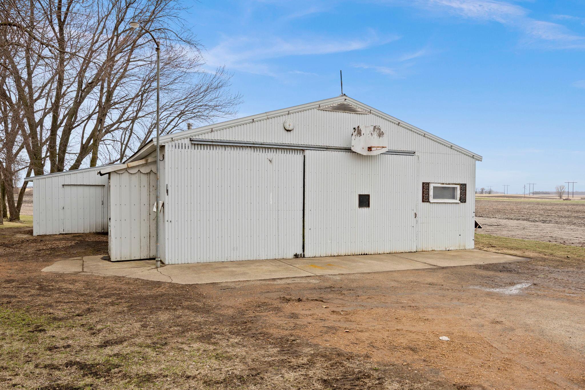 97-web-or-mls-3761 230th St W-104.jpg