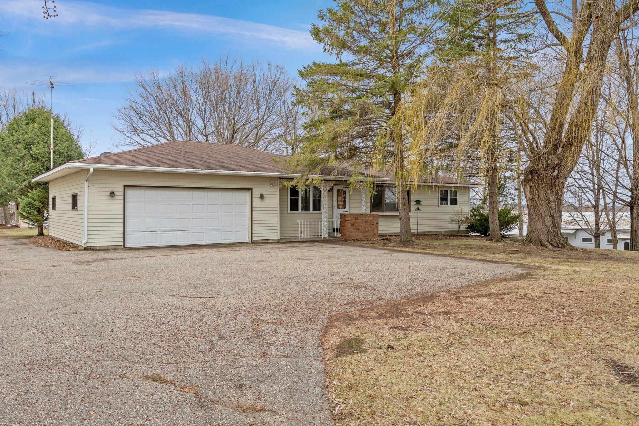 81-web-or-mls-3761 230th St W-9.jpg