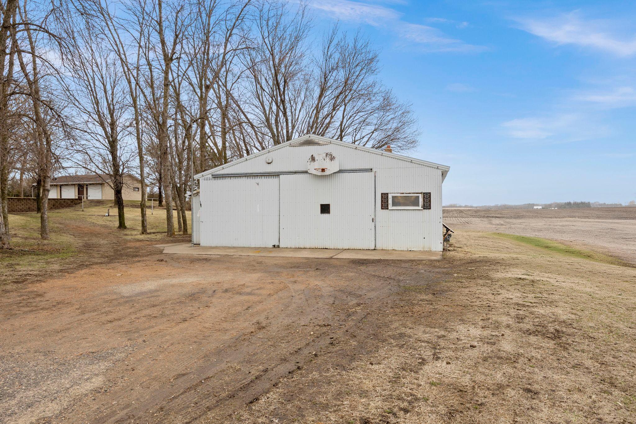 99-web-or-mls-3761 230th St W-114.jpg