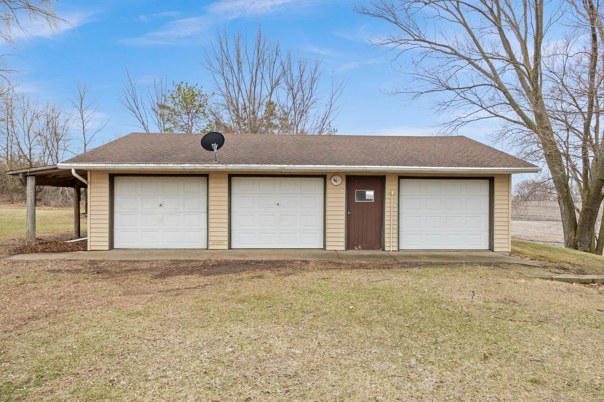 91-web-or-mls-3761 230th St W-69.jpg