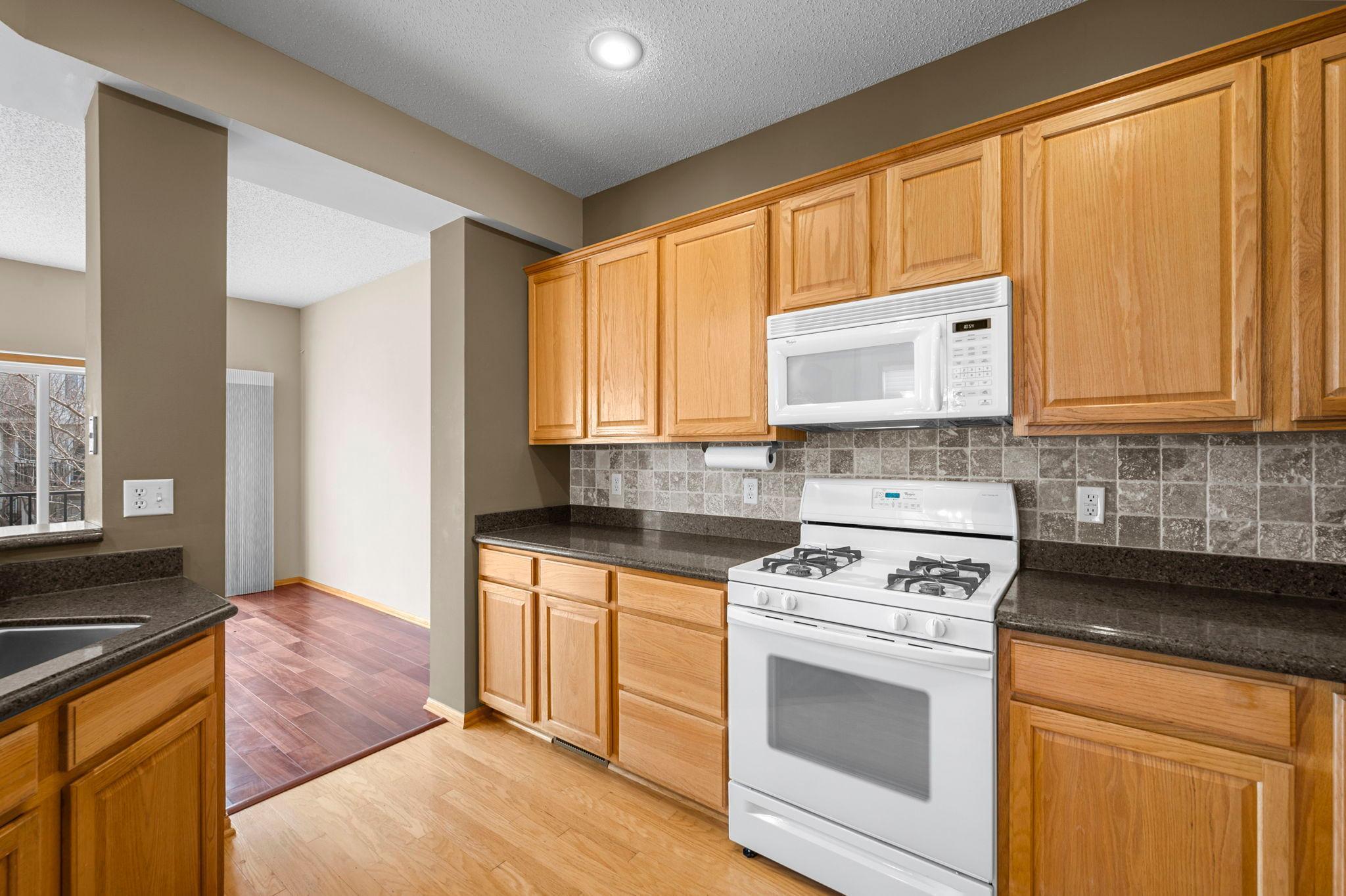 39-web-or-mls-2177 Eagle Trace Ln-100.jpg