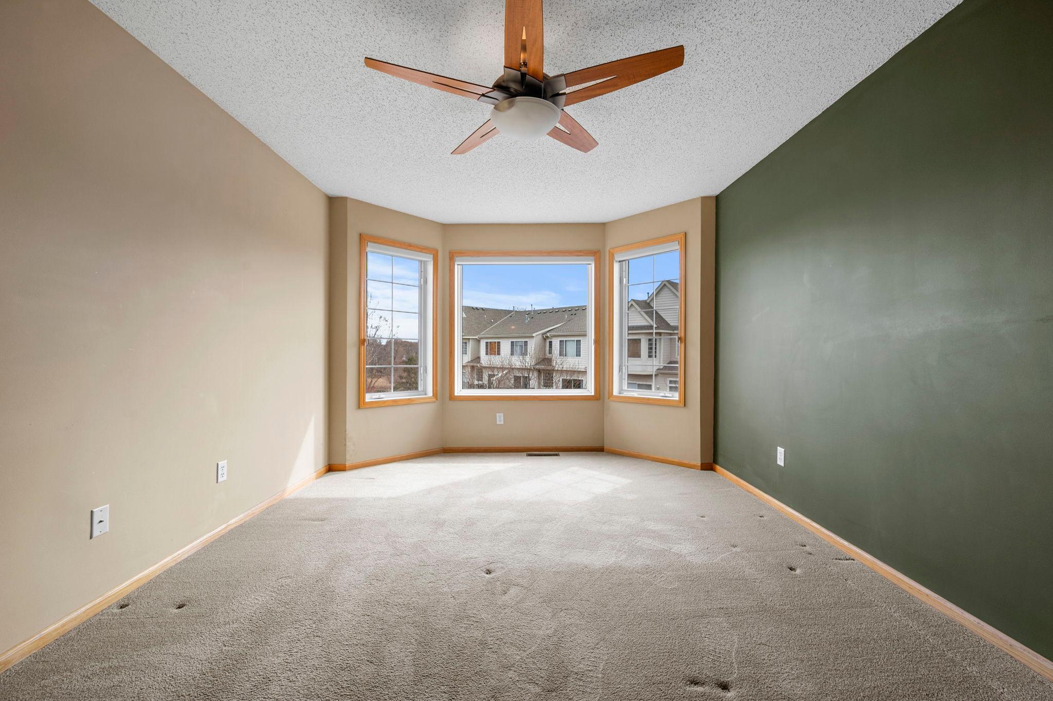 51-web-or-mls-2177 Eagle Trace Ln-180.jpg