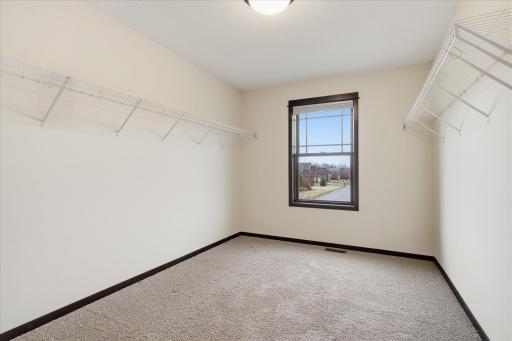 12822 Breckenridge Lane, Rogers, MN 55374