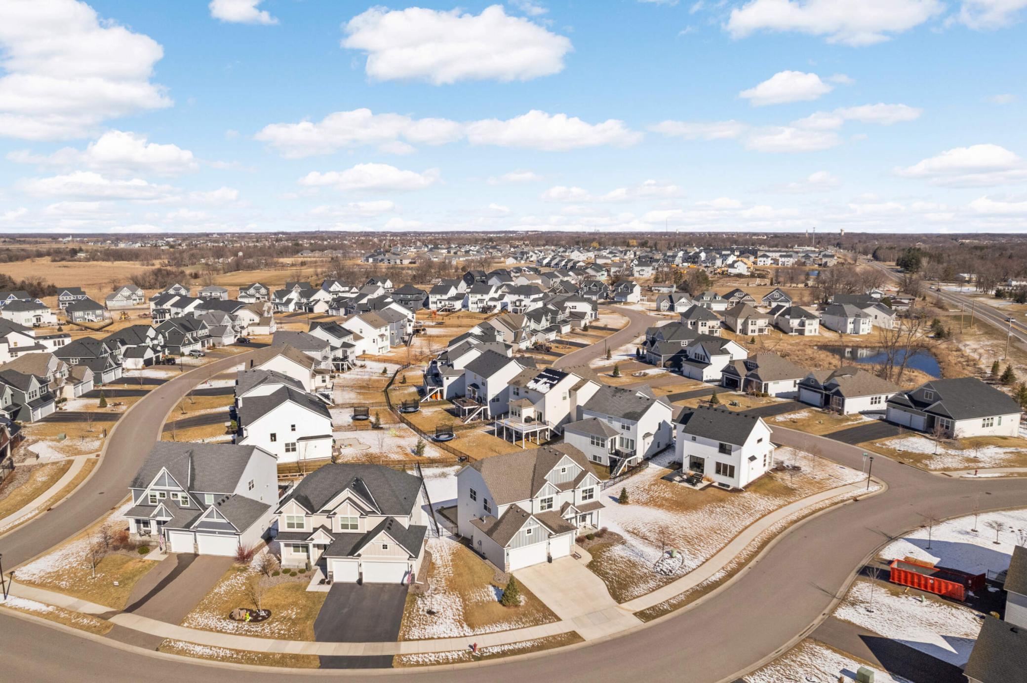 Desirable Lakeshore Preserve Neighborhood