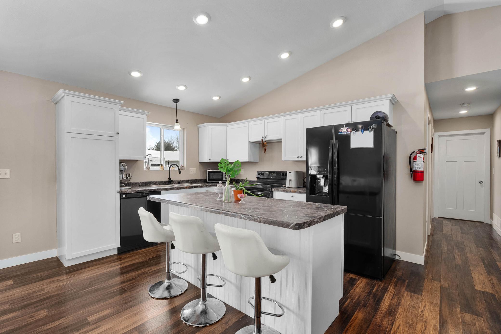 19) 69350-69c6f09c6dd3c.jpg