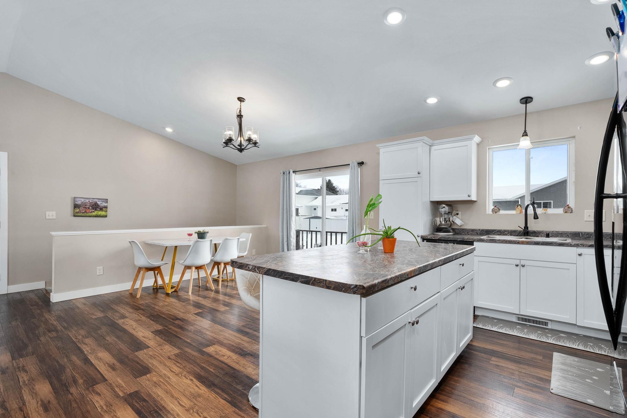 21) 69350-69c6f09eb70cc.jpg