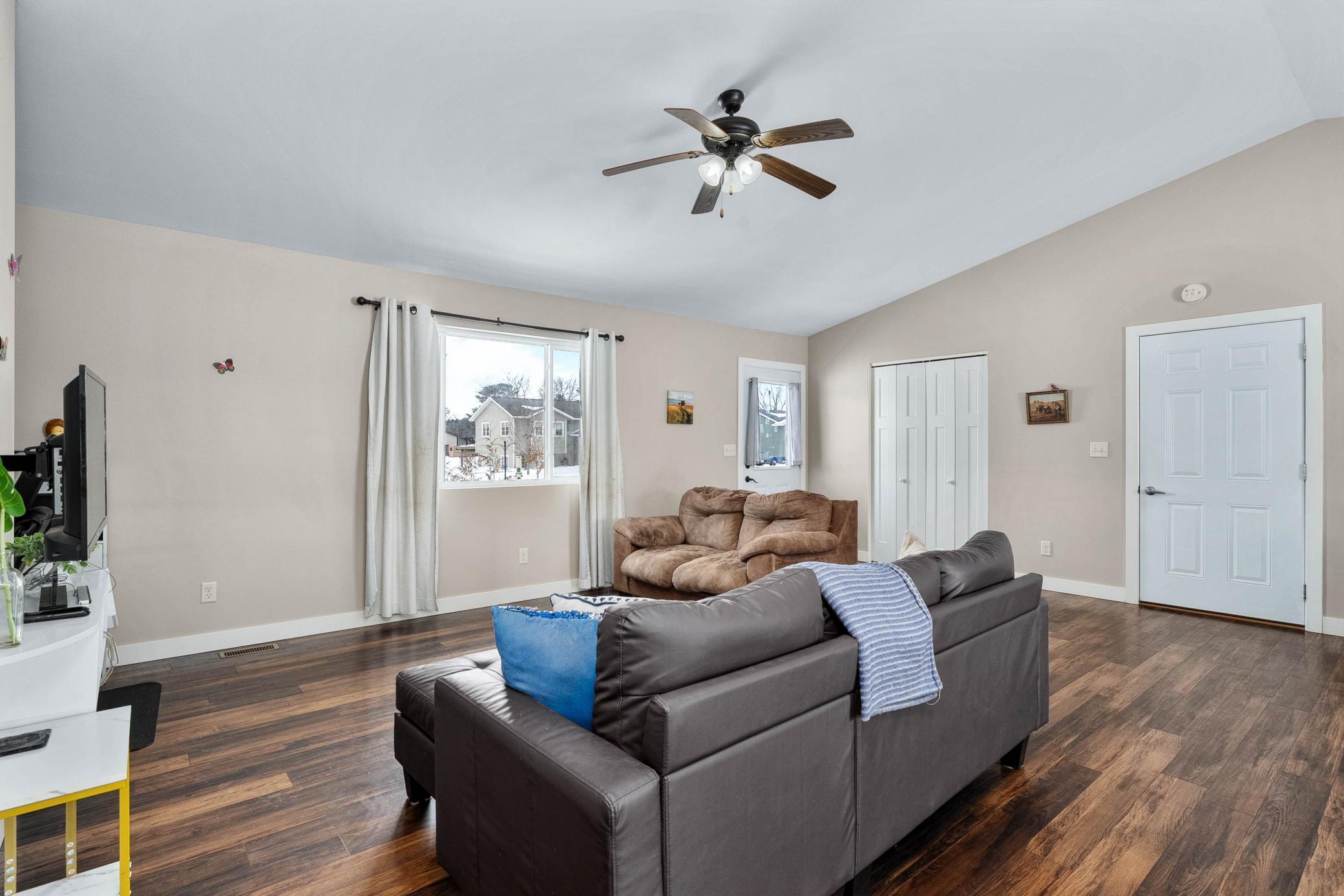 11) 69350-69c6f08d42879.jpg