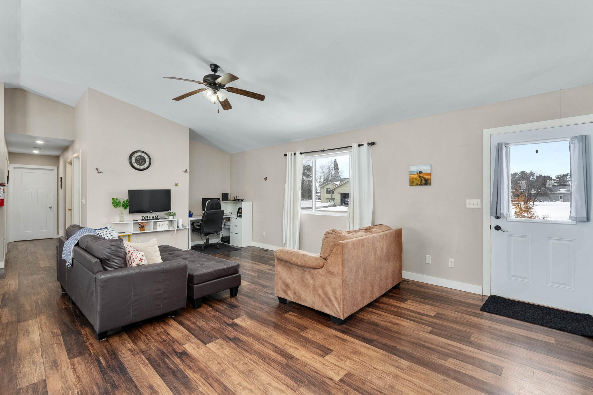 14) 69350-69c6f09d1ffbb.jpg