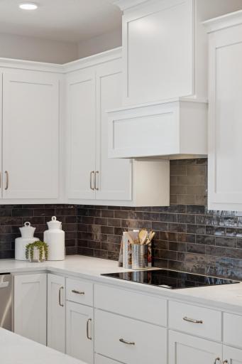 Photo taken from previous model with a similar floorplan. While similar, some options shown in the picture may not be included in this pricing. Please ask for a detailed list of included features for this listing.