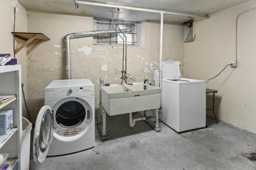 Spacious shared room with free laundry machines.