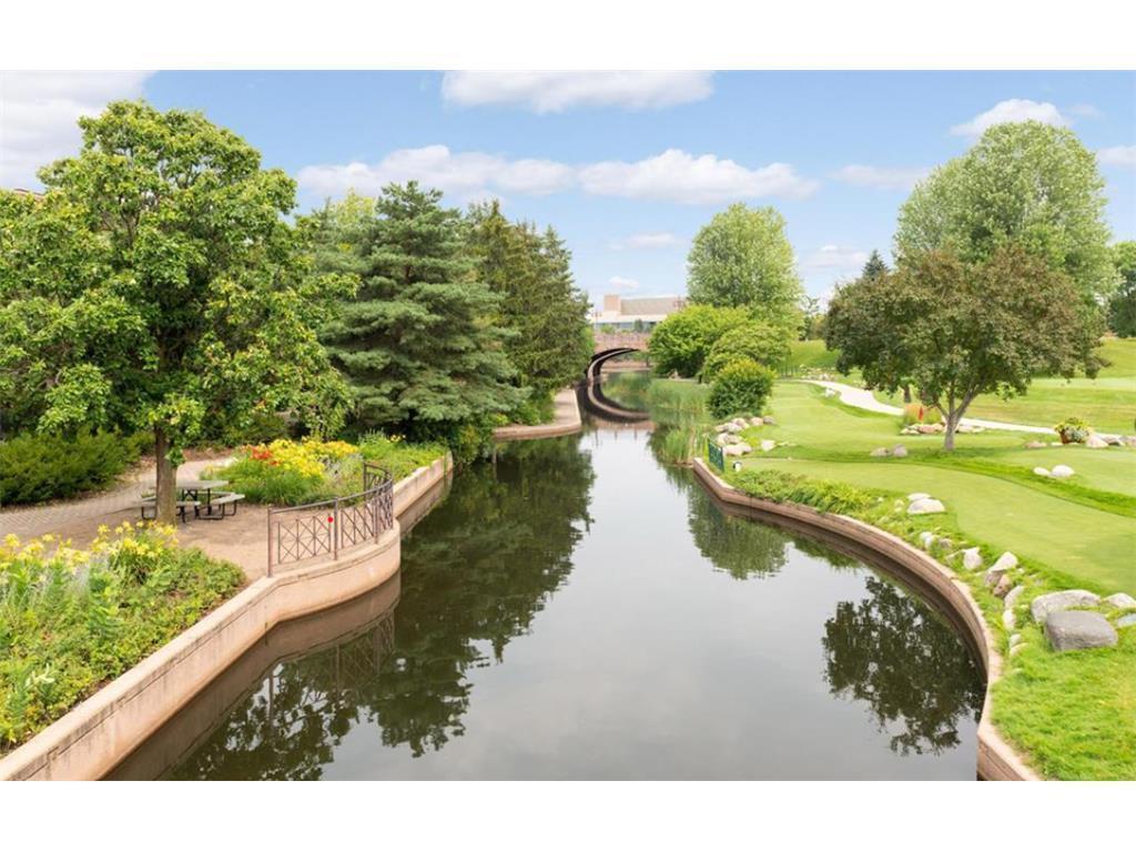 Centennial Park is a short walk to the nearly 2 miles of pathways around the lakes, paddle boats, mini golf, trails, Ciao Bella, Smack Shack, & much more!