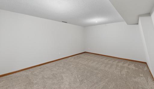 2636 Westridge Lane NW, Rochester, MN 55901