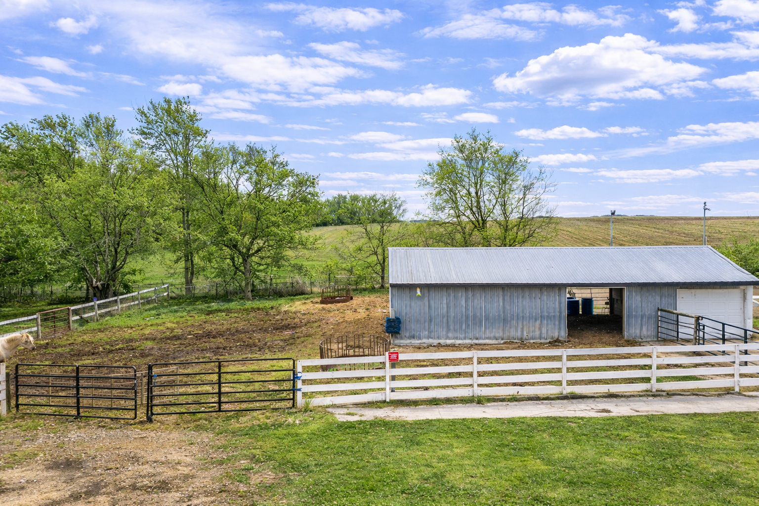 Outbuilding – Peaceful Country Living.png