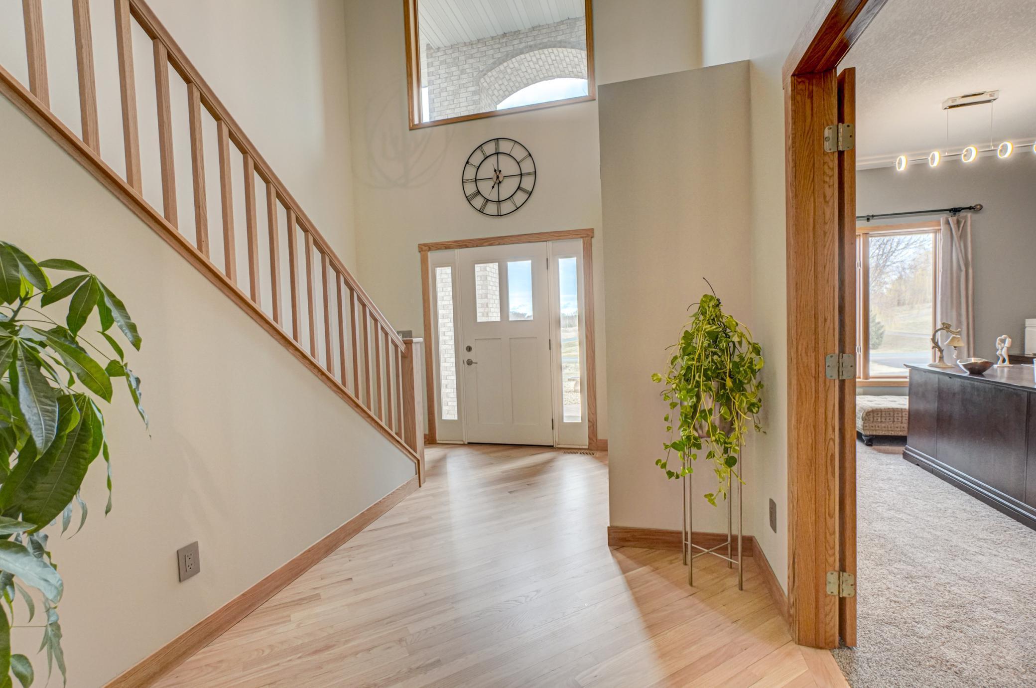 welcome .... yes vaulted ceiling to welcome all 503 164th Ave