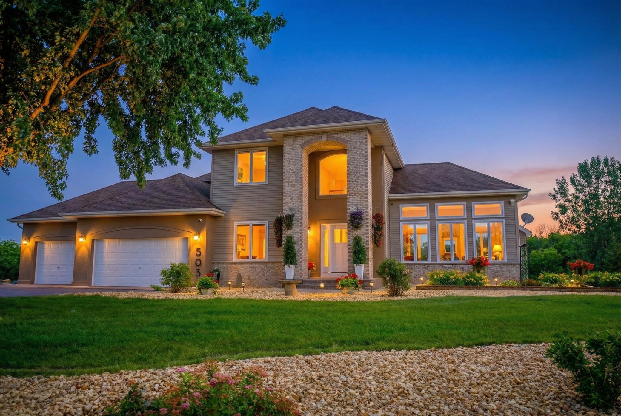 503 164th Ave 2 story like no other