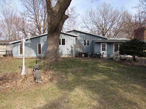 405 N 1st Avenue W, Truman, MN 56088