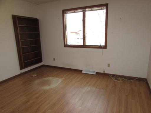 405 N 1st Avenue W, Truman, MN 56088