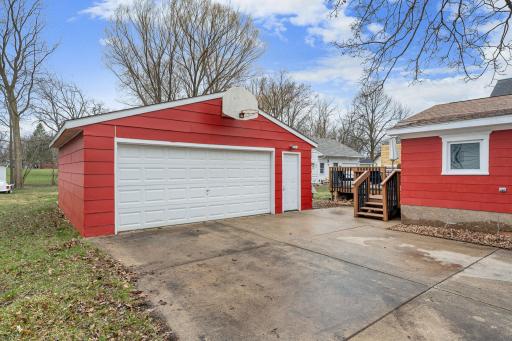 127 E Mckinley Street, Owatonna, MN 55060